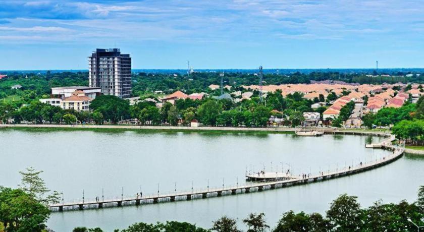 B2 Khon Kaen Boutique & Budget Hotel Kültér fotó