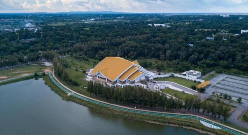 B2 Khon Kaen Boutique & Budget Hotel Kültér fotó